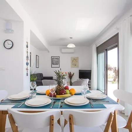 Gem Beachfront - Rhodes Villa